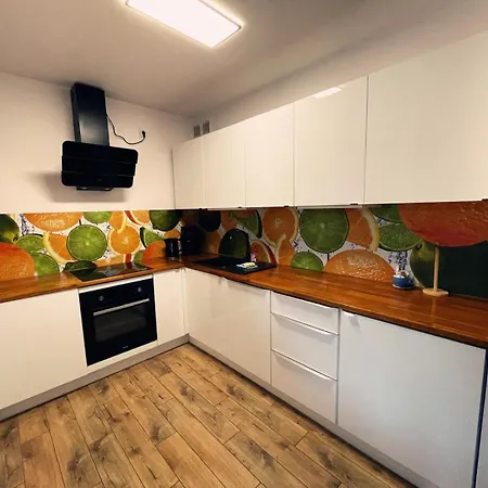 Perlowa Przystan Zachod * 科沃布热格